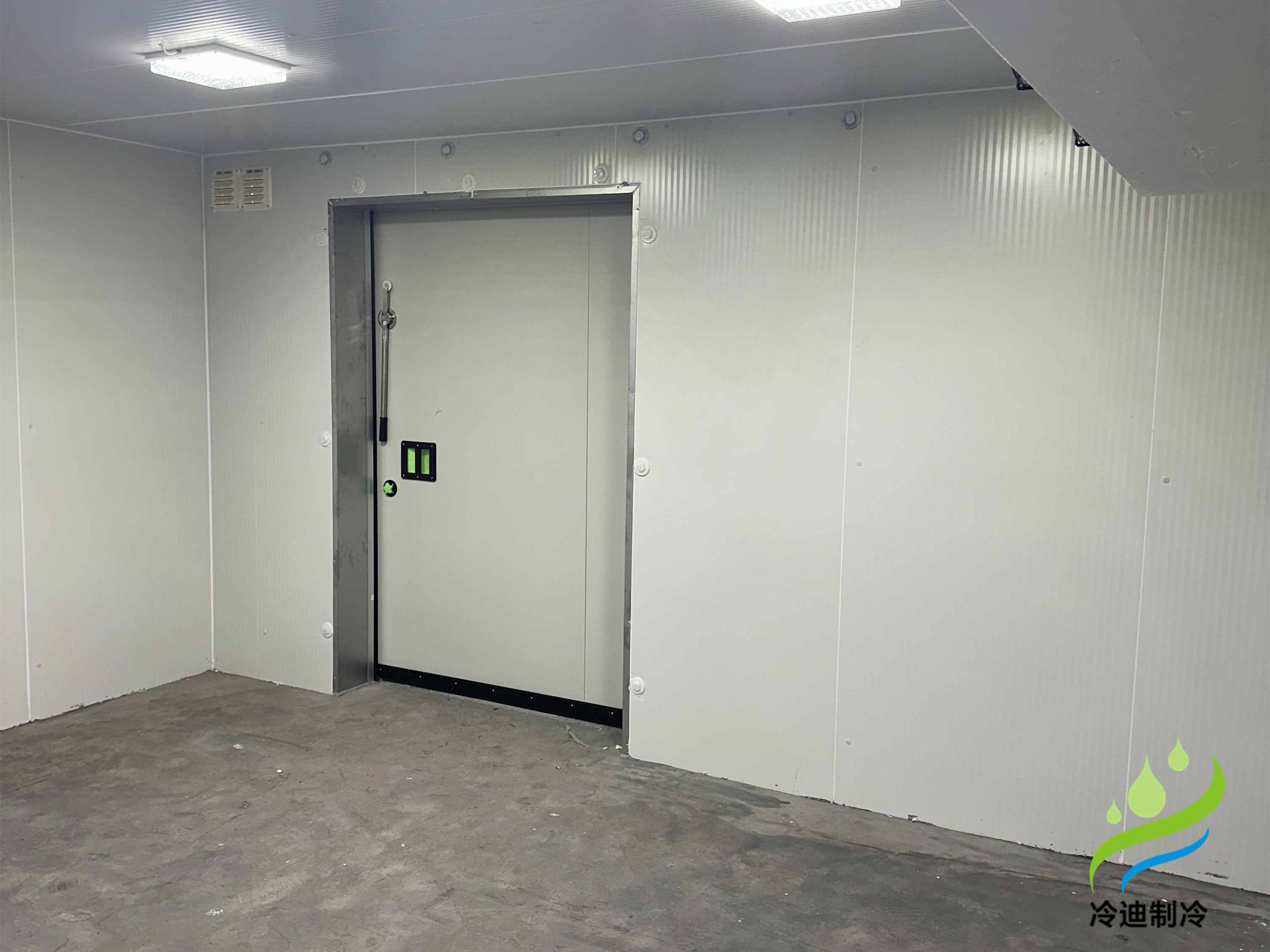 冷庫(kù)建設(shè)多少錢一平方包括機(jī)器設(shè)備